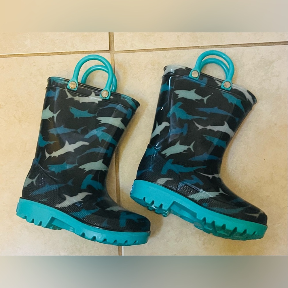 Zoogs Shark Rain Boots